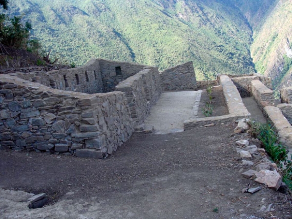 INVESTIGACIÓN HISTÓRICA ARQUEOLÓGICA, RESTAURACIÓN Y CONSERVACIÓN DEL SECTOR II TALLERES DEL COMPLEJO ARQUEOLÓGICO CHOQUEQUIRAO.