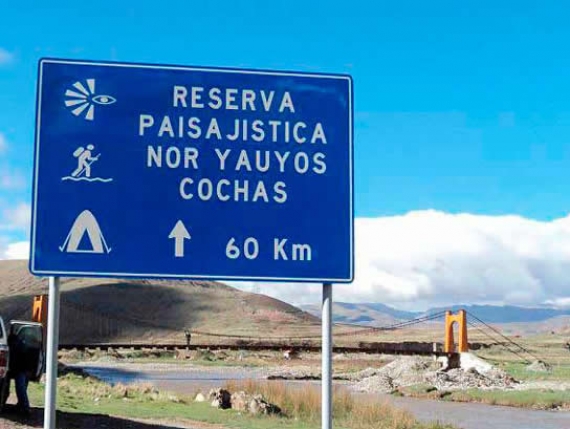 SEÑALIZACIÓN TURÍSTICA EN LA RESERVA PAISAJISTA NOR YAUYOS COCHAS.